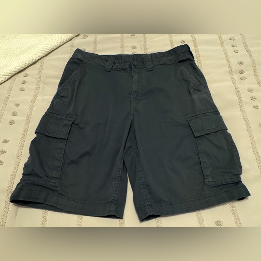 George men’s cargo shorts.